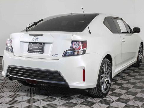 Used 2016 Scion tC image 8