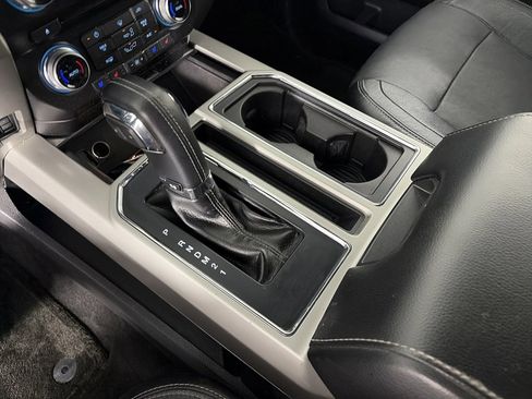 Used 2015 Ford F150 Lariat w/ Equipment Group 502A Luxury image 22