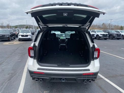 New 2025 Ford Explorer ST image 9