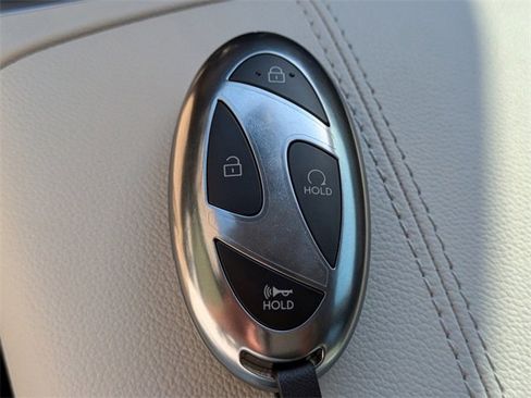 Certified 2025 Hyundai Tucson SE image 31