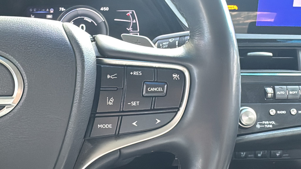 Used 2023 Lexus ES 300h w/ Premium Package FWD image 13