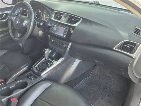 Used 2017 Nissan Sentra SR Turbo w/ SR Turbo Premium Package FWD image 21