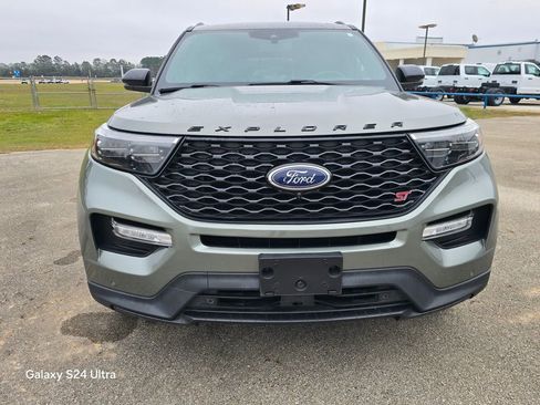 Used 2020 Ford Explorer ST w/ Premium Technology Package image 7