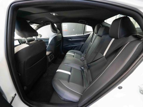 Used 2025 Toyota Camry SE FWD image 23