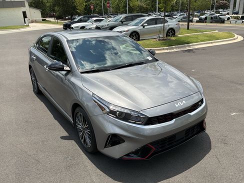 Used 2024 Kia Forte GT-Line w/ GT-Line Premium Package FWD image 2