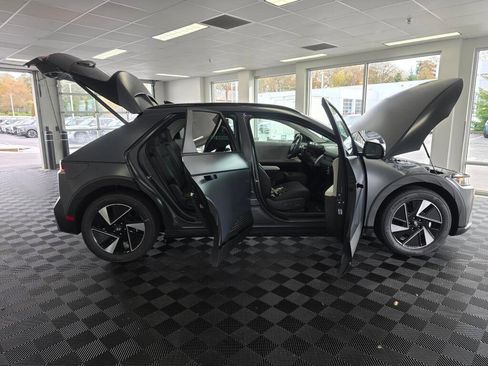 New 2025 Hyundai Ioniq 5 SEL image 15