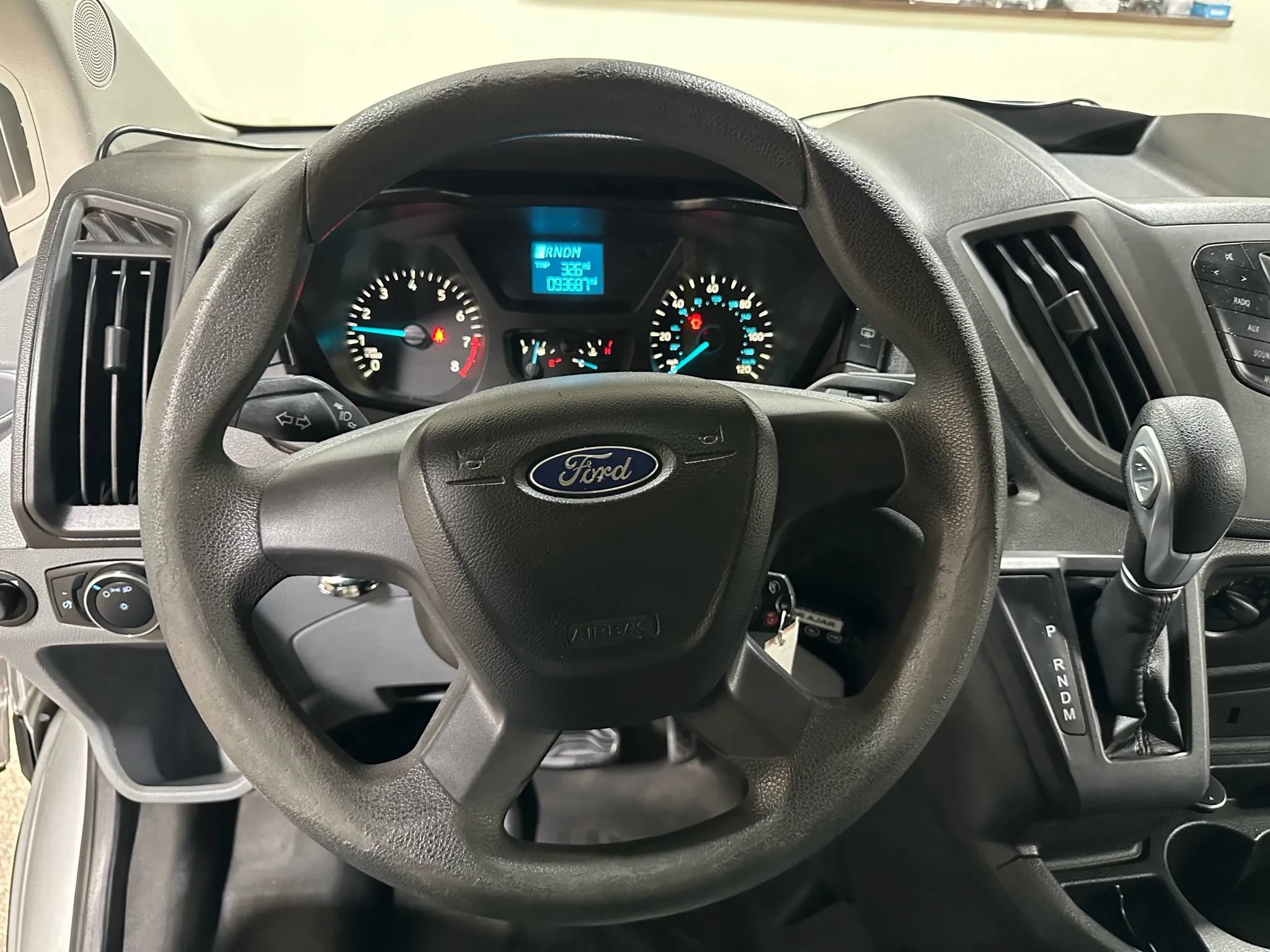 Used 2015 Ford Transit 250 148 Medium Roof RWD image 39