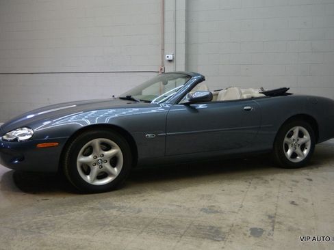 Used 2000 Jaguar XK8 Convertible RWD image 4