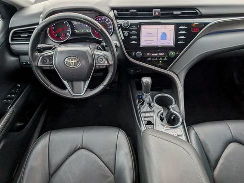 Used 2018 Toyota Camry XSE FWD image 6