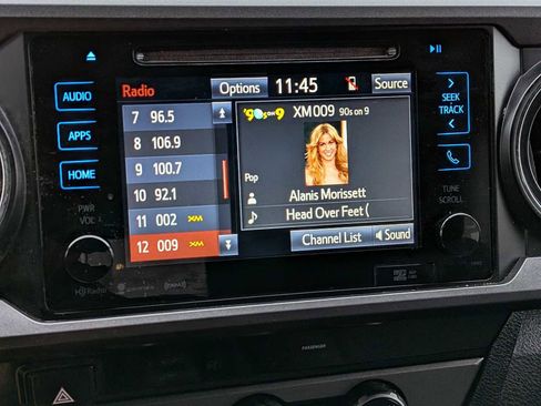 Used 2017 Toyota Tacoma TRD Off-Road w/ Tow Package image 26