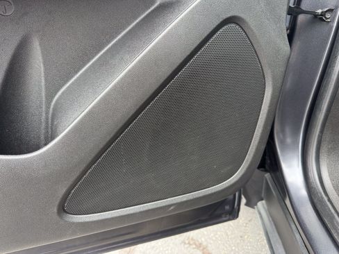 Used 2022 Chevrolet Equinox LS AWD/4WD image 12
