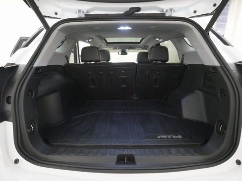 Used 2024 GMC Terrain AT4 w/ Infotainment Package II image 10