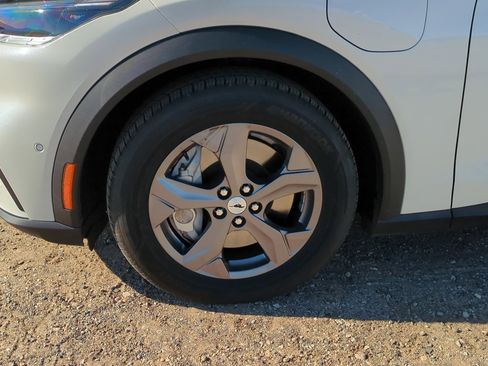 Used 2023 Ford Mustang Mach-E Select image 11