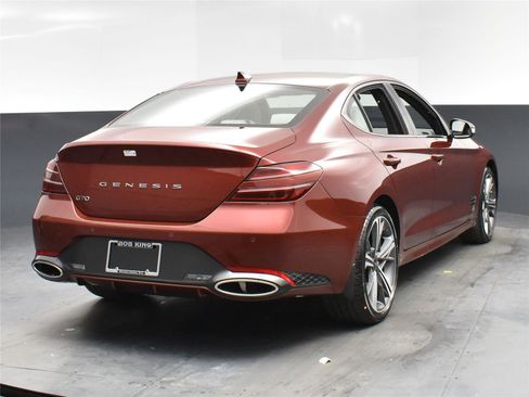 Used 2025 Genesis G70 2.5T w/ Sport Prestige Package image 10