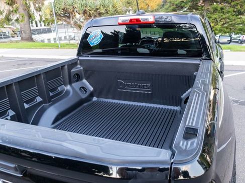 Used 2024 GMC Canyon Elevation image 13