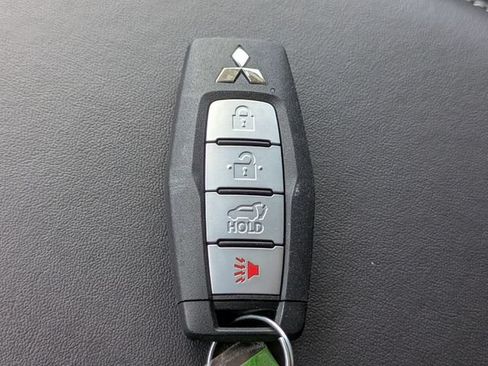 New 2026 Mitsubishi Outlander SE FWD image 33