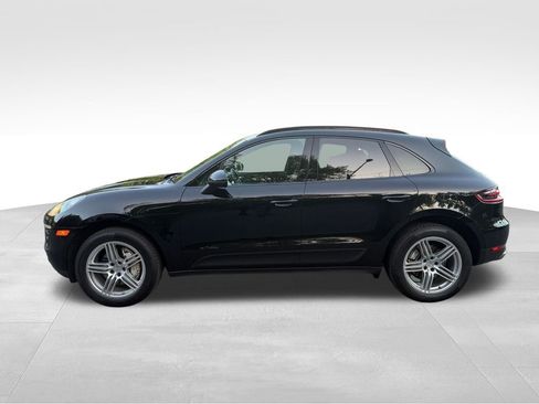 Used 2017 Porsche Macan S AWD/4WD image 2
