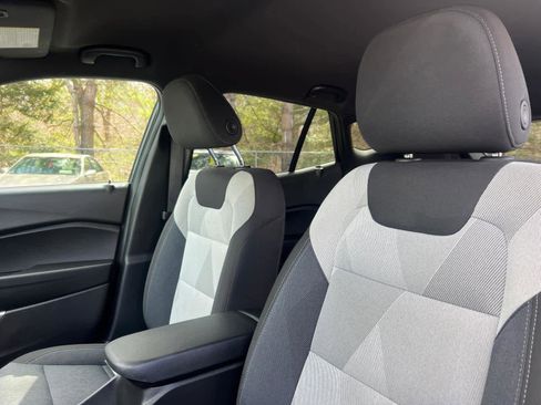 Certified 2024 Chevrolet Trax RS w/ Driver Confidence Package image 13