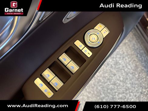 Used 2022 Genesis GV70 2.5T w/ Advanced Package image 11