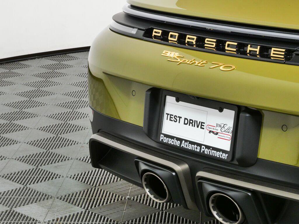 Used 2026 Porsche 911 GTS RWD image 38