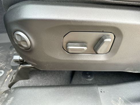 New 2025 Jeep Gladiator Rubicon w/ Safety Group image 18