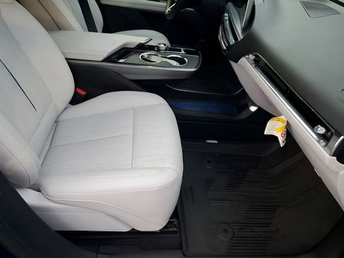 Certified 2024 Cadillac Lyriq Luxury image 16