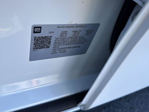 Used 2024 Chevrolet Malibu RS FWD image 35