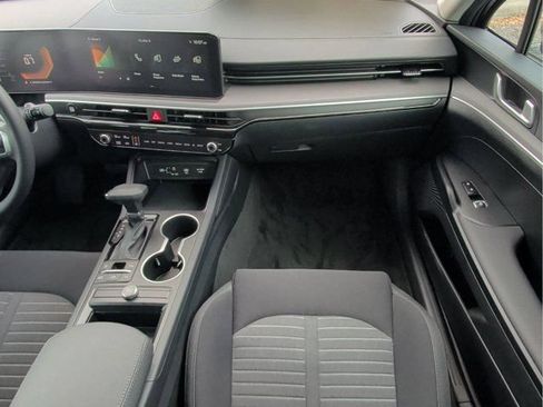 New 2026 Kia K5 LXS FWD image 18