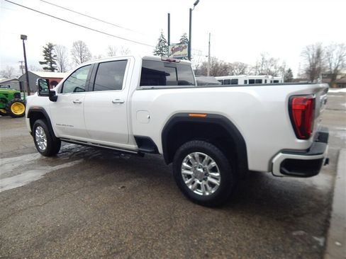 Used 2021 GMC Sierra 3500 Denali w/ Denali Ultimate Package image 2