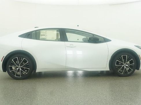 New 2026 Toyota Prius Limited FWD image 27