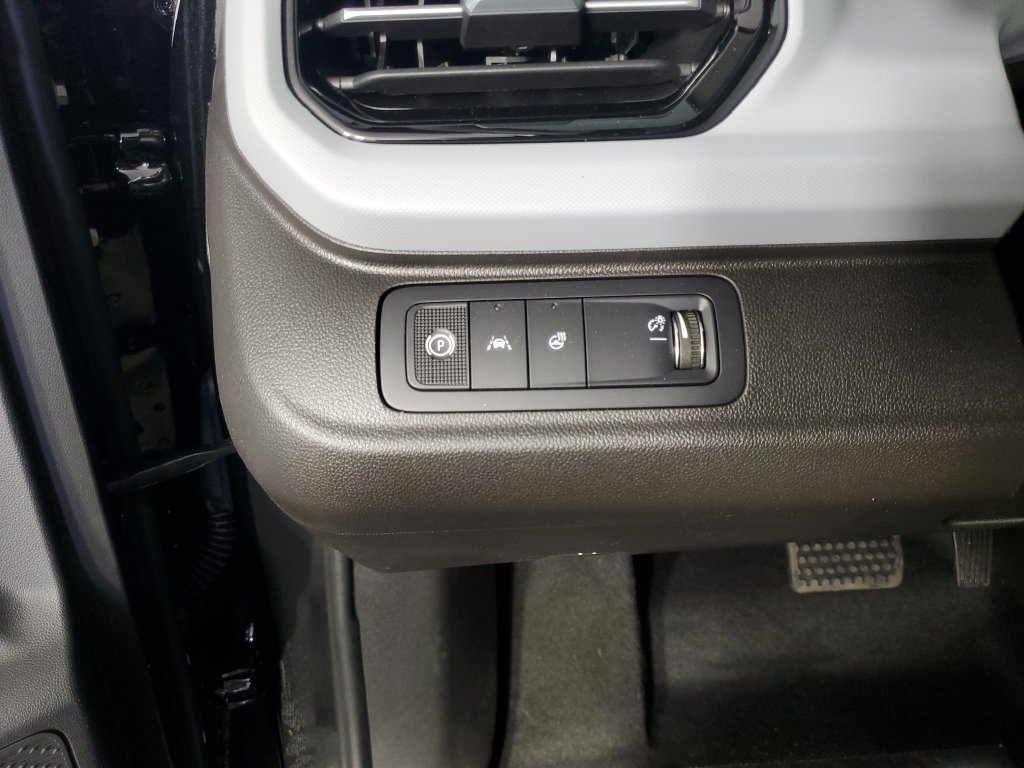 New 2027 Chevrolet Bolt LT w/ Comfort Package FWD image 25