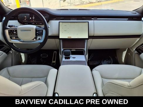Used 2025 Land Rover Range Rover Long Wheelbase SE AWD/4WD image 14