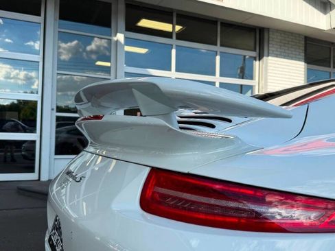 Used 2015 Porsche 911 Turbo S image 9