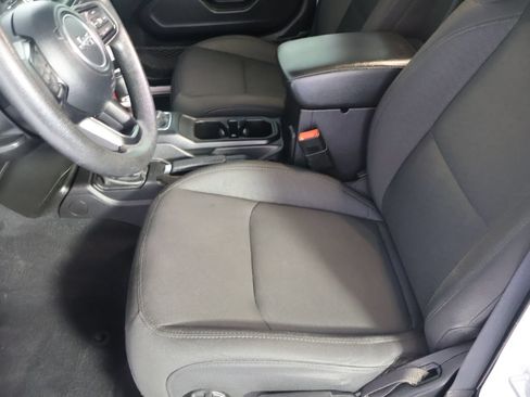 Used 2020 Jeep Wrangler Unlimited Sport AWD/4WD image 23