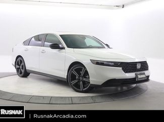 Used 2023 Honda Accord Sport image 1