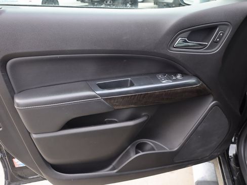 Used 2015 GMC Canyon SLT w/ Driver Alert Package image 10