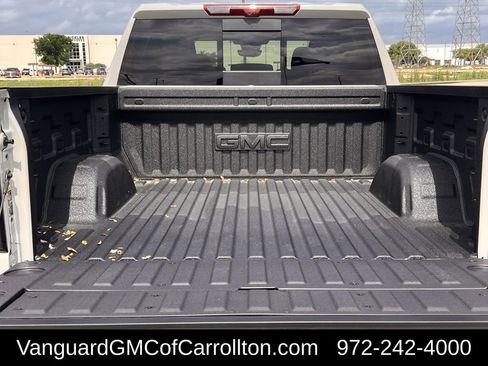 New 2026 GMC Sierra 1500 AT4 w/ AT4 Premium Package AWD/4WD image 24