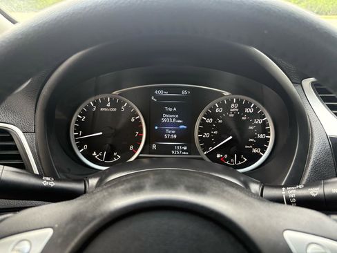 Used 2016 Nissan Sentra SV w/ Driver's Assist Package FWD image 37