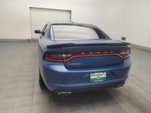 Used 2020 Dodge Charger SXT RWD image 6