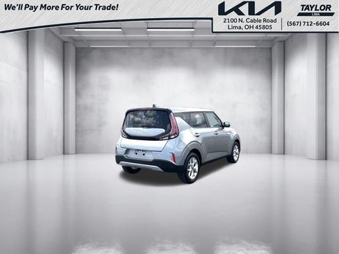 Used 2025 Kia Soul S FWD image 2