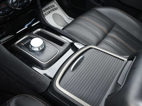 Used 2018 Chrysler 300 S w/ 300S Alloy Package image 40