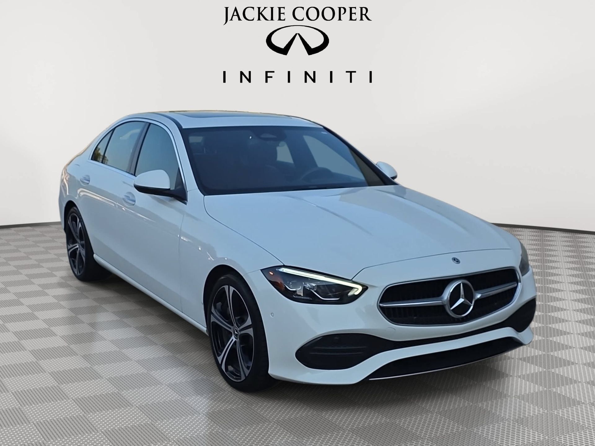 Used 2024 Mercedes-Benz C 300 Sedan image 3