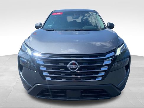 Used 2025 Nissan Rogue SV FWD image 16