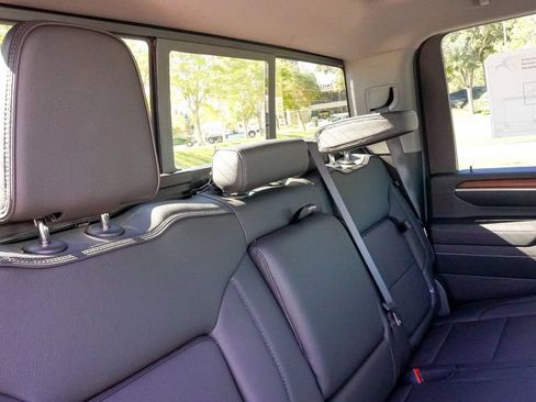 New 2026 GMC Sierra 2500 Denali w/ Denali Reserve Package AWD/4WD image 13