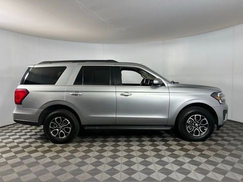 Used 2024 Ford Expedition XLT image 5