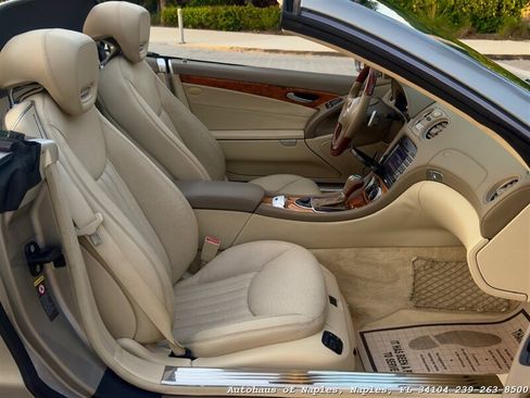 Used 2009 Mercedes-Benz SL 550 image 24