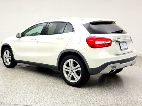 Used 2018 Mercedes-Benz GLA 250 4MATIC image 7