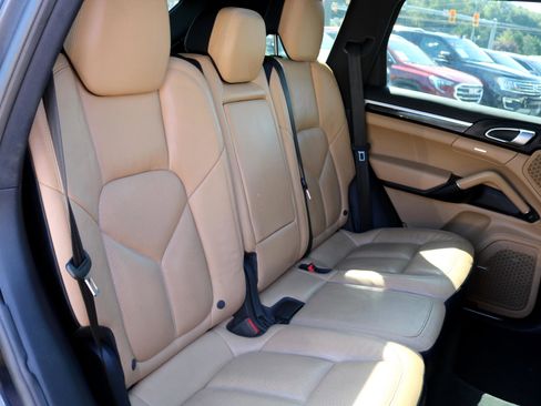 Used 2015 Porsche Cayenne S w/ Premium Package image 48