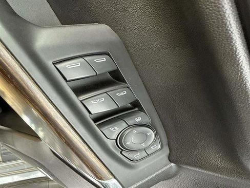 Used 2020 Chevrolet Silverado 1500 High Country w/ Z71 Off-Road Package image 13