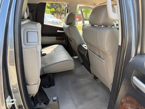 Used 2010 Toyota Tundra Limited AWD/4WD image 21